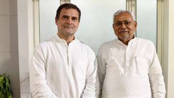 Bihar CM Nitish Kumar with Congress leader Rahul Gandhi 