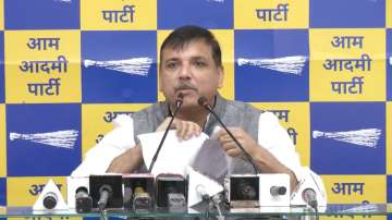 AAP MP Sanjay Singh tears up the defamation notice sent by Delhi L-G Saxena