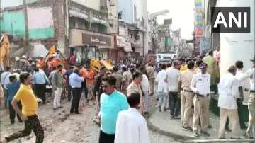 Five people have killed in building collapse in Amravati.