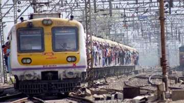 Mumbai local services, Mumbai local train 