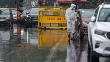 Delhi rain, cool temperature, Delhi weather, traffic jams, air quality, Delhi rain forecast