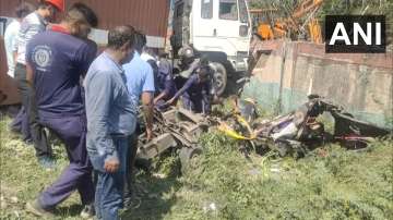 Vadodara road accident, people killed, injured, Gujarat, container truck, three wheeler