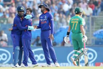 Indian Bowlers bowled SA for just 99