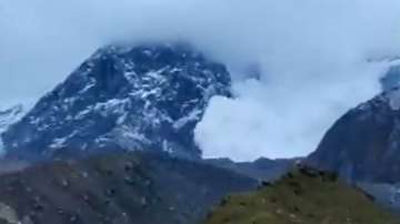 An avalanche occurred this morning in the Himalayan region but no damage was sustained to the Kedarnath temple, authorities said.