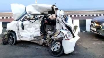 Mumbai car crash, Mumbai car accident, Bandra Worli Sea Link