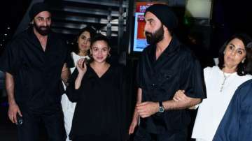 Ranbir Kapoor, Alia Bhatt with Neetu Kapoor 