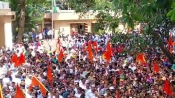 A large number of Shiv Sena workers from Mumbai's Worli area join party's Shinde faction