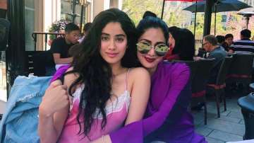 Janhvi Kapoor refuses to do mom Sridevi's biopic