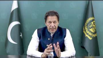 Pakistan: Imran Khan lambasts his political opponents
