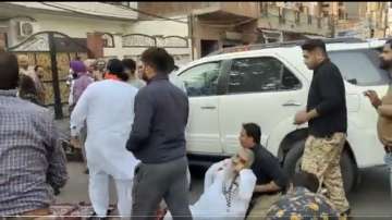 Shiv Sena leader Sudhir Suri shot dead during protest in Amritsar.