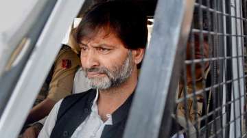 Yasin Malik, Yasin Malik warrant, Yasin Malik IAF officers murder case