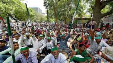 Delhi: Farmers stage protest at Jantar Mantar, demand legal guarantee for MSP