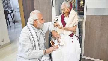 PM Modi's mother was admitted to Ahmedabad hospital