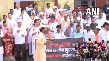 MLAs sing song against the government