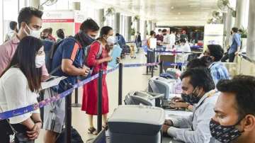 Covid-19: Random sampling of international passengers at airports begins today amid a surge in cases