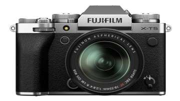 Fujifilm X-T5 mirrorless camera 