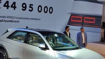 Super star Shah Rukh Khan launches Hyundai Ioniq5 EV at Auto Expo 2023