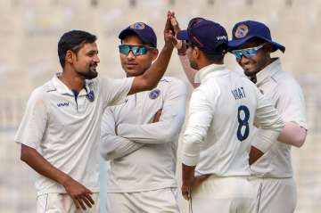 Jharkhand bowled Bengal out for 328 runs.