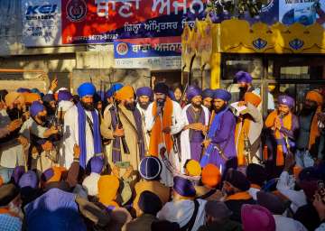 Amritsar: Waris Punjab De founder Amritpal Singh along with his supporters arrive at the police station demanding release of his associate, at Ajnala near Amritsar