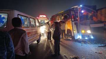 Maharashtra, Pune bus-truck collision, 