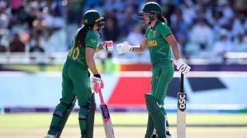 South Africa beat England by 6 runs