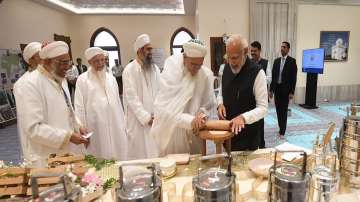 Modi attends Muslim's event in Mumbai