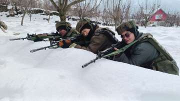 Jammu and Kashmir, Jammu and Kashmir news, Wussan Battalion, riflewomen, riflewomen patrolling, Chat