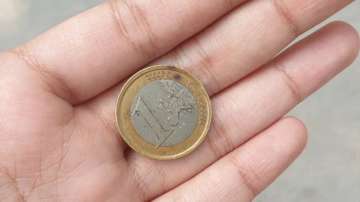 Rikshawala gives woman one euro instead of Rs 5