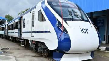 Vande Bharat Express, Mumbai-Solapur