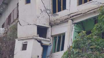 Houses developed cracks in Jammu and Kashimi's Doda village