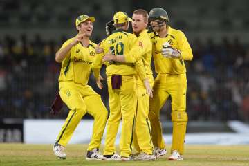Australia beat India by 21 runs in 3rd ODI