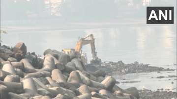 Mumbai's 'Illegal Dargah' near Mahim razed after Raj Thackeray's warning 