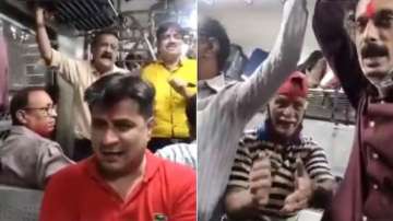 Men sing Lata Mangeshkar songs on Mumbai local train