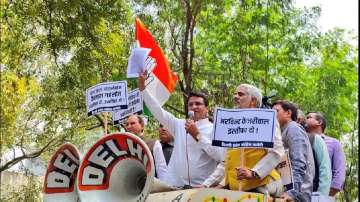 Congress protest, Congress demand Arvind Kejriwal resignation, congress party stages protest, AAP of