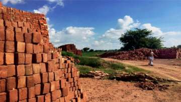 Chhattisgarh: Five die due to suffocation at a brick kiln in Mahasamund district