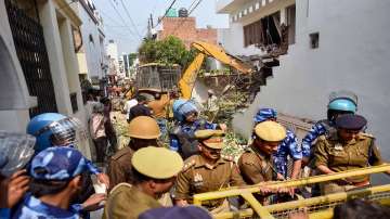 Umesh Pal murder case, Atiq Ahmed aide faces bulldozer action, Prayagraj, Atiq Ahmed aide Safdar Ali