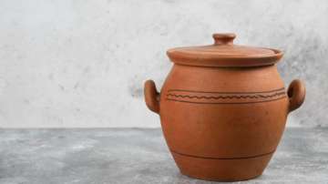  clay pots