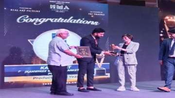 Network Marketing Awards 2023: Mandira Bedi, ex-IAS Hem Pande congratulate awardees