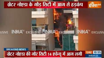 Massive fire in a residential area in Greater Noida