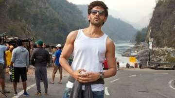 Kartik Aaryan's fan page upload