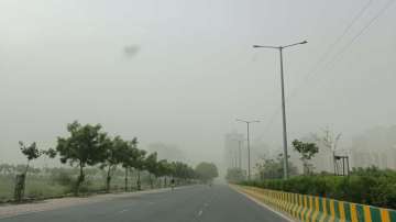 IMD weather update: Dust storm engulfs Delhi-NCR, temperature shoots past 41degrees Celsius | Video