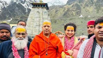 Kangana Ranaut visits Kedarnath Temple