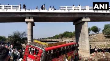 MP: 15 killed, 25 injured as bus falls off bridge in Khargone
