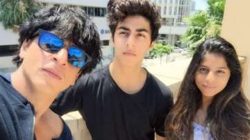 Shah Rukh Khan's fun time with Aryan & Suhana is going viral on social media.