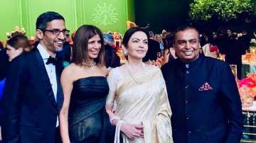  RIL Chairman, Mukesh Ambani and Reliance Foundation Chairperson, Nita Ambani along with Alphabet CEO, Sunder Pichai, and Anjali Pichai.