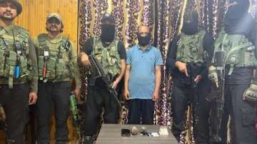 Security forces arrest LeT terrorist associate