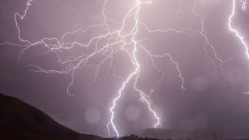 Uttar Pradesh: 3 die, 4 get injured due to lightning in Balrampur 