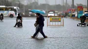 Rain lashes Chennai