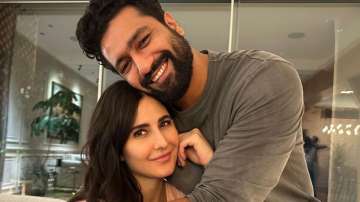 Katrina Kaif, Vicky Kaushal spotted dining with friends in New York | WATCH