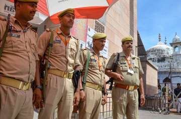  Varanasi: Police personnel stand guard near the Gyanvapi mosque in Varanasi